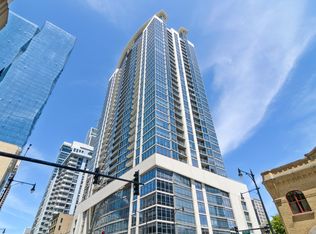 100 E 14th St APT 2604, Chicago, IL 60605