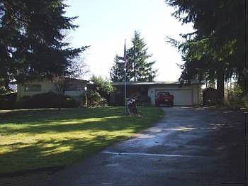 1st image of 10411 Fawn Dr NW
