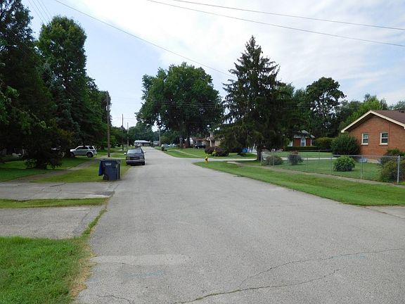 4th image of 8615 Cotswold Dr