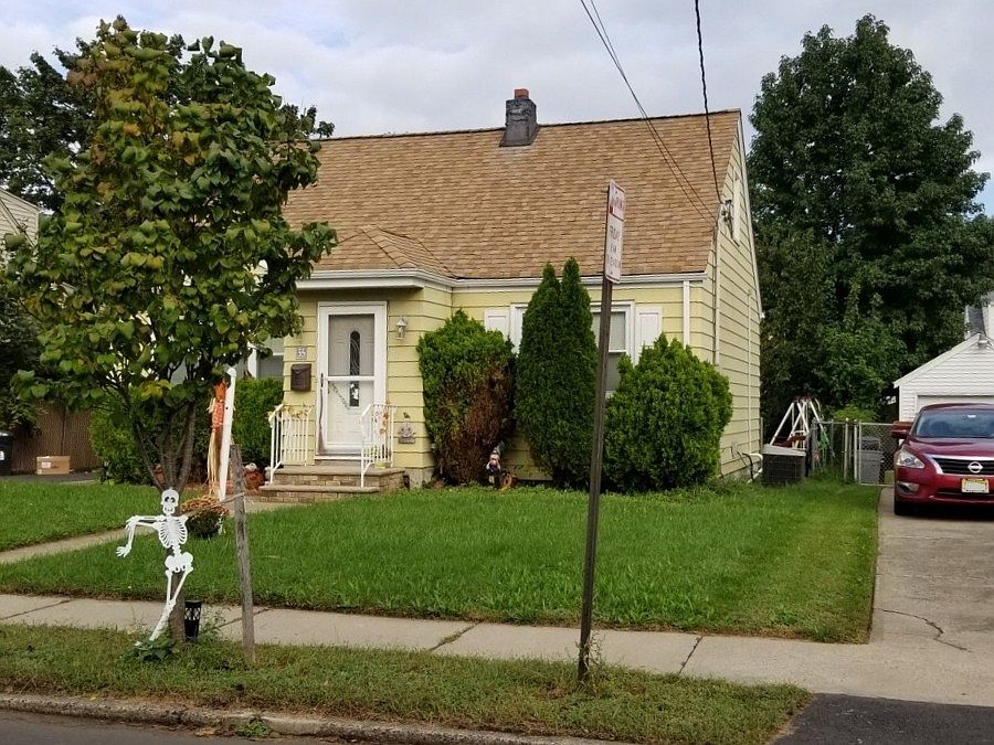 2nd image of 35 Garwood Ct S
