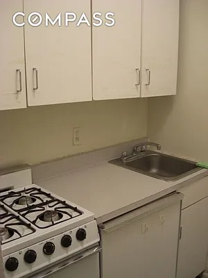 Rented by Compass | media 13