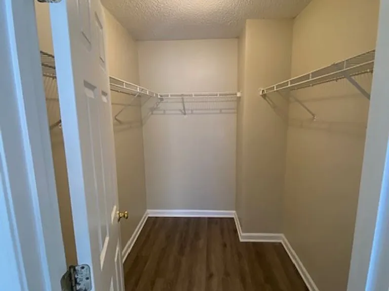 549 Blue Lake Dr — Photo 11