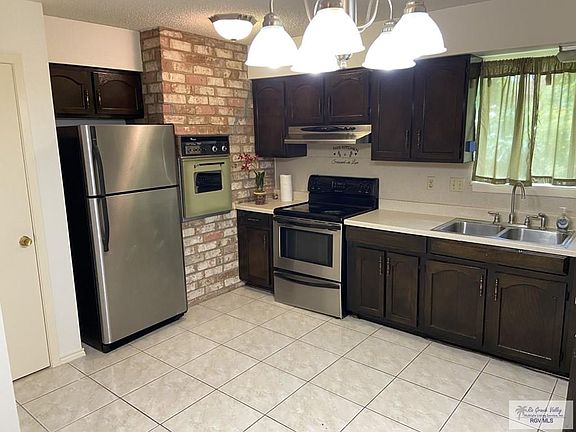 3rd image of 45 Sunnyside Ln