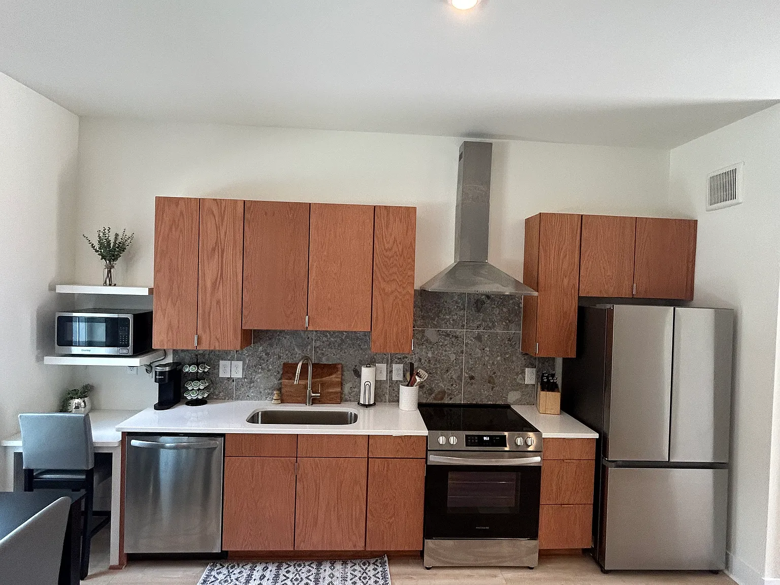 Lischey Ave — Photo 1