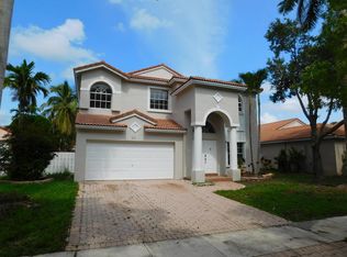 951 NW 185th Ter, Pembroke Pines, FL 33029