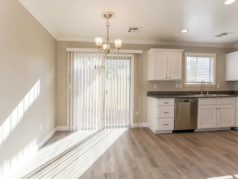 9997 Big Bow Springs Ct — Photo 7