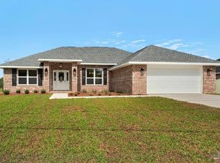7953 Twin Lake Dr, Milton, FL 32583