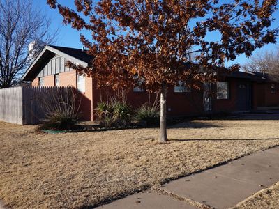 320 Arthur St, Tulia, TX, 79088