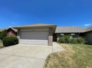 3868 S Jonathan Ave, Springfield, MO 65807