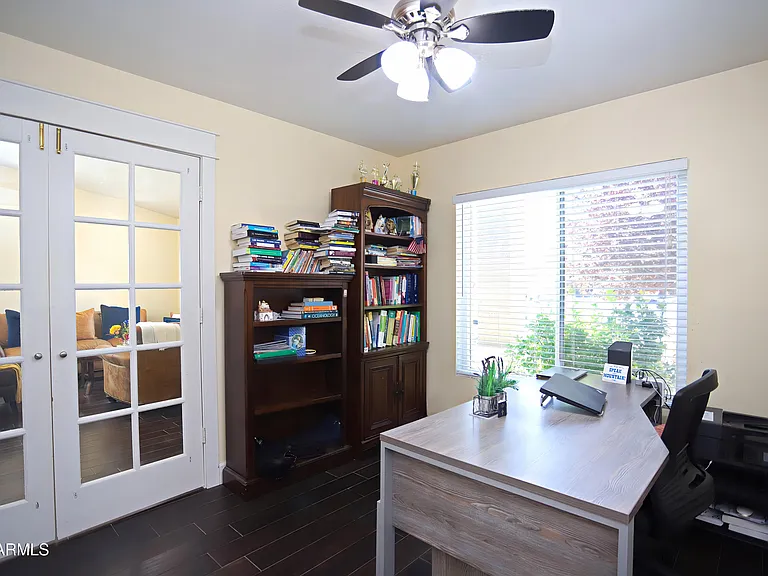 1317 E San Angelo Ave — Photo 13