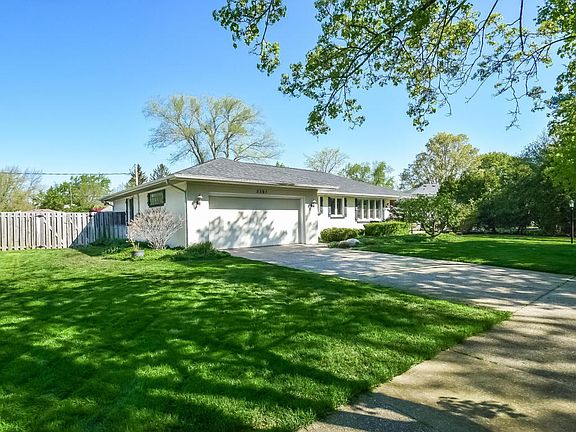 2nd image of 2261 Anderson Dr SE