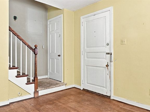 5th image of 611 Charette Pl