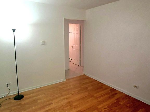 4th image of 7208 Park Ave APT 2