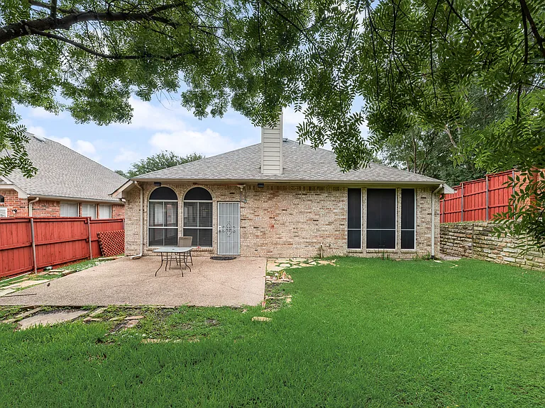 9301 Preston Trl — Photo 31