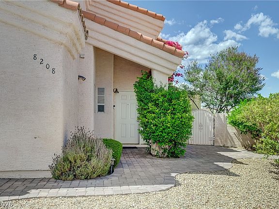 3rd image of 8208 Renfrew Dr