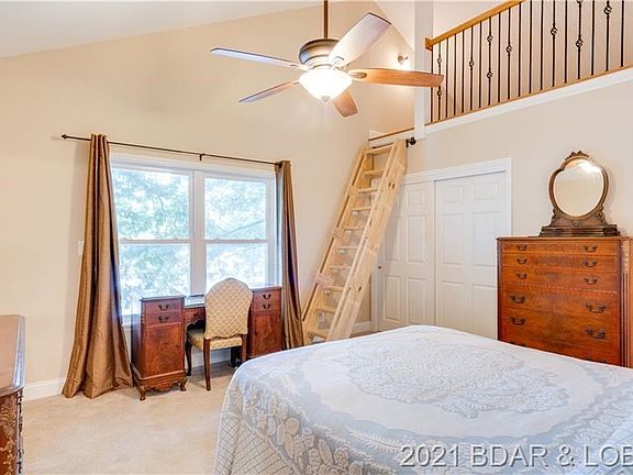 2nd image of 2441 Mohawk Ln