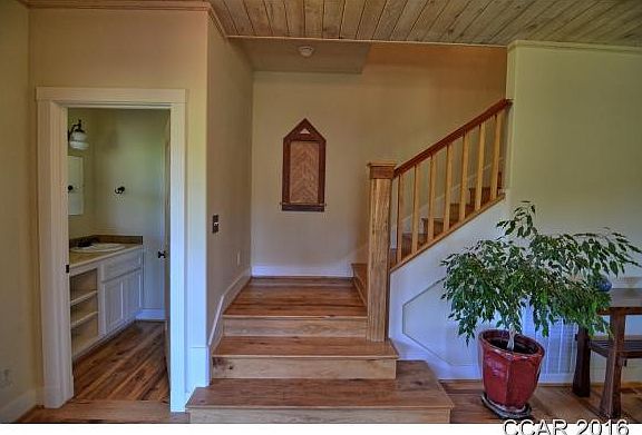 3rd image of 4940 Wylderidge Dr