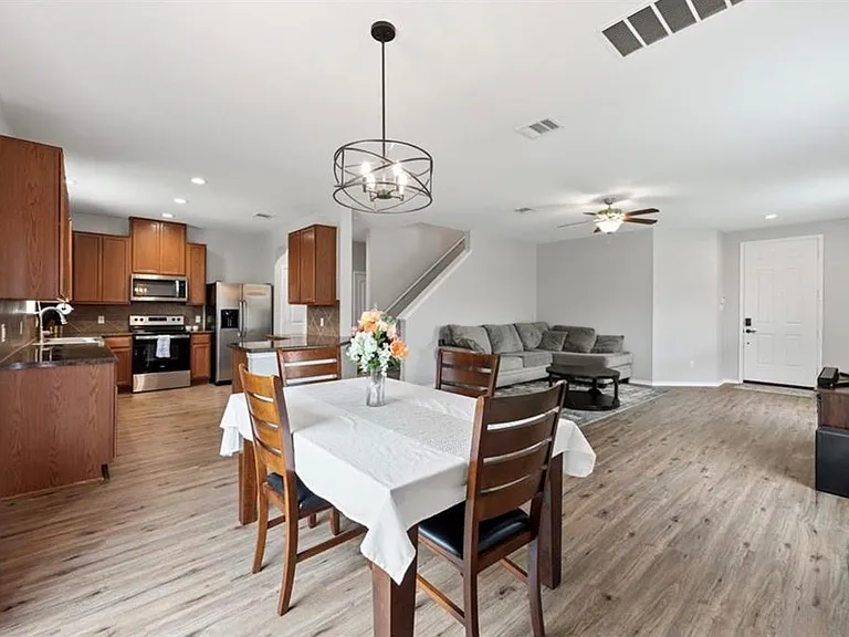 188 Rummel Dr — Photo 5