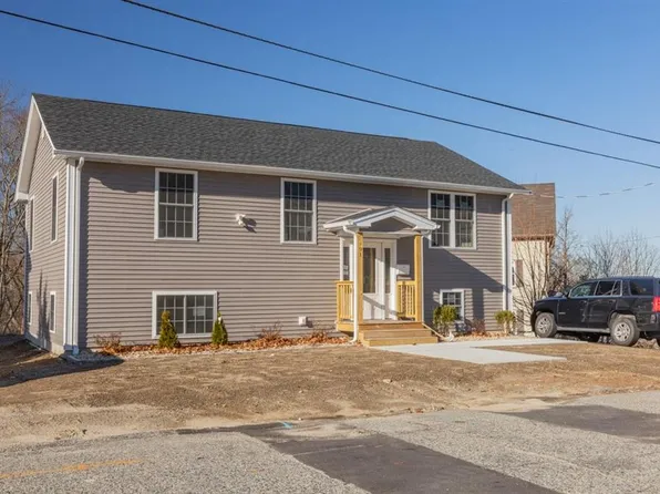 91 Ward St, Woonsocket, RI 02895