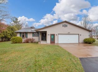 3283 Soo Marie Ave, Stevens Point, WI 54481