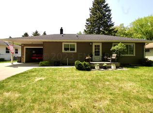1807 13th St S, Moorhead, MN 56560