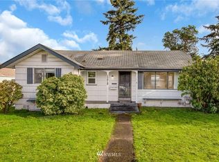 13810 1st Ave SW, Burien, WA 98166