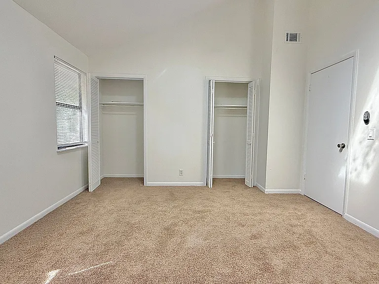 727 S Main St #107 — Photo 16