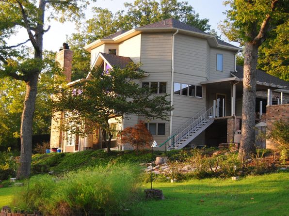 11 Fairway Dr