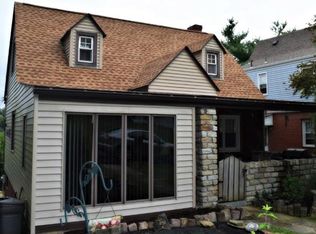 3353 Wallace Dr, Pittsburgh, PA 15227