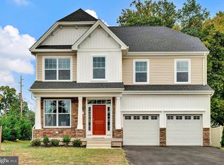1 Misty Meadow Ln, Hamilton, NJ 08619