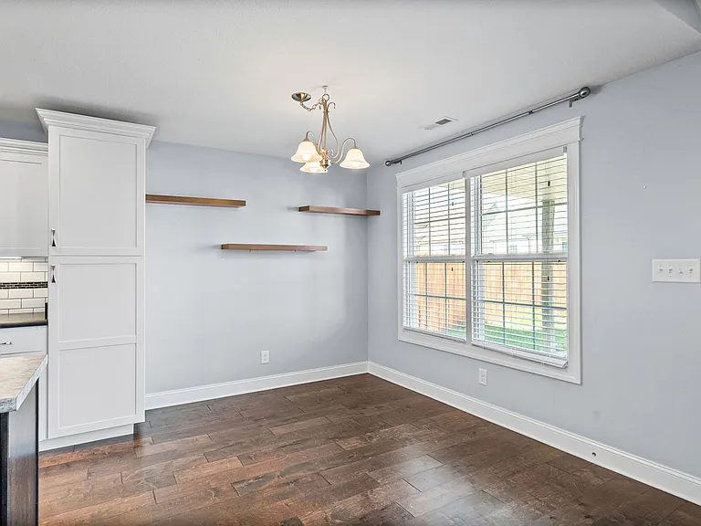 3753 Windmill Dr — Photo 9