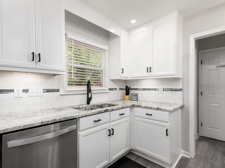 4126 Silver Fox Ct — Photo 9