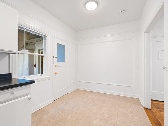 4th image of 20 Parker Ave APT 3