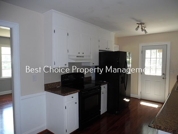 3rd image of 412 Tebblewood Dr