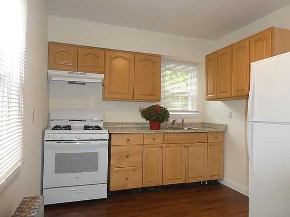 2nd image of 35 79th Ave