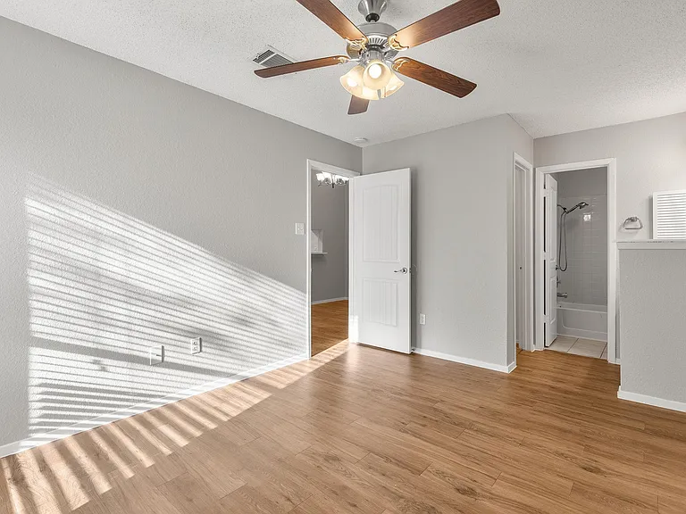 413 Country Aire Dr — Photo 15
