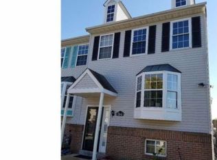 84 Three Rivers Dr, Newark, DE 19702