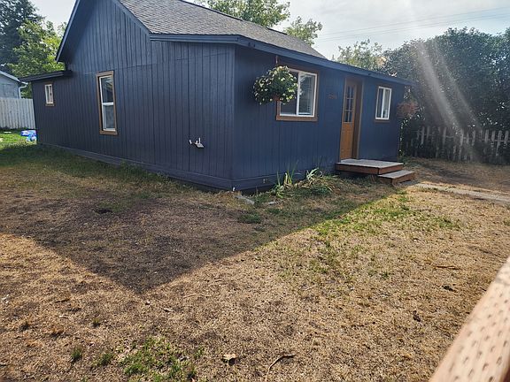 2nd image of 72396 Sanders St