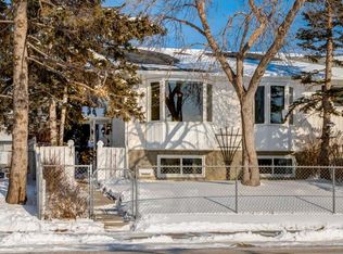 410 S 60th Ave NE, Calgary, AB T2K 0L6