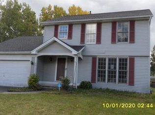 62 Hitching Post Ln, Amherst, NY 14228