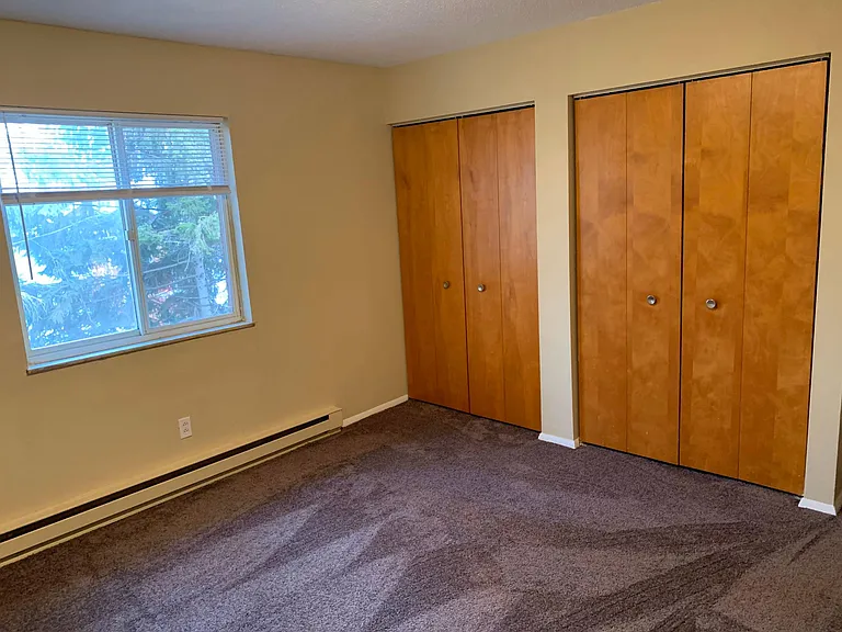 4703 Lewis Ave #14 — Photo 6