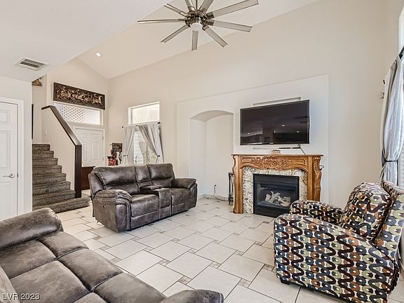 4th image of 5912 Balsam Pine Dr