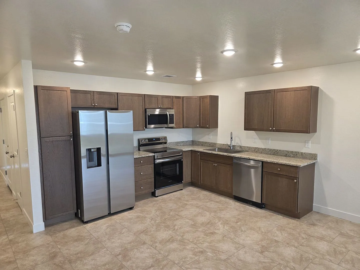 2855 N. Superstition Ln — Photo 2