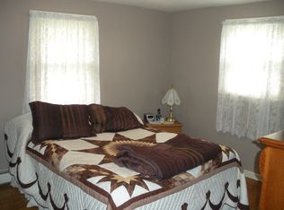 427 Cherry Hill Rd, Nazareth, PA 18064