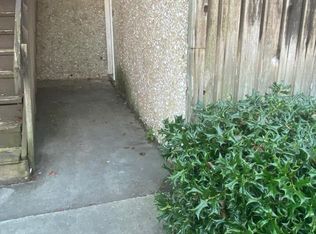 650 Tupelo Trl APT 7C, Hinesville, GA 31313