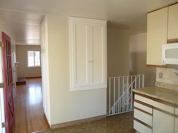 3rd image of 2935 Fleetwood Dr