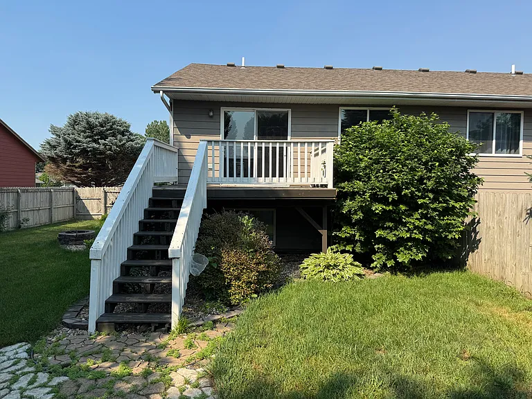 630 N James Ave — Photo 26