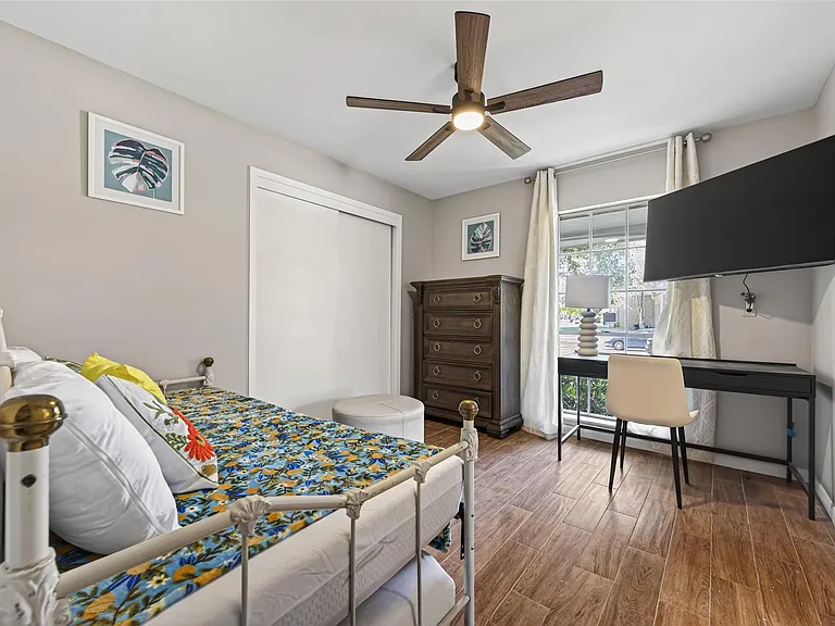 9310 Cliffwood Dr — Photo 42