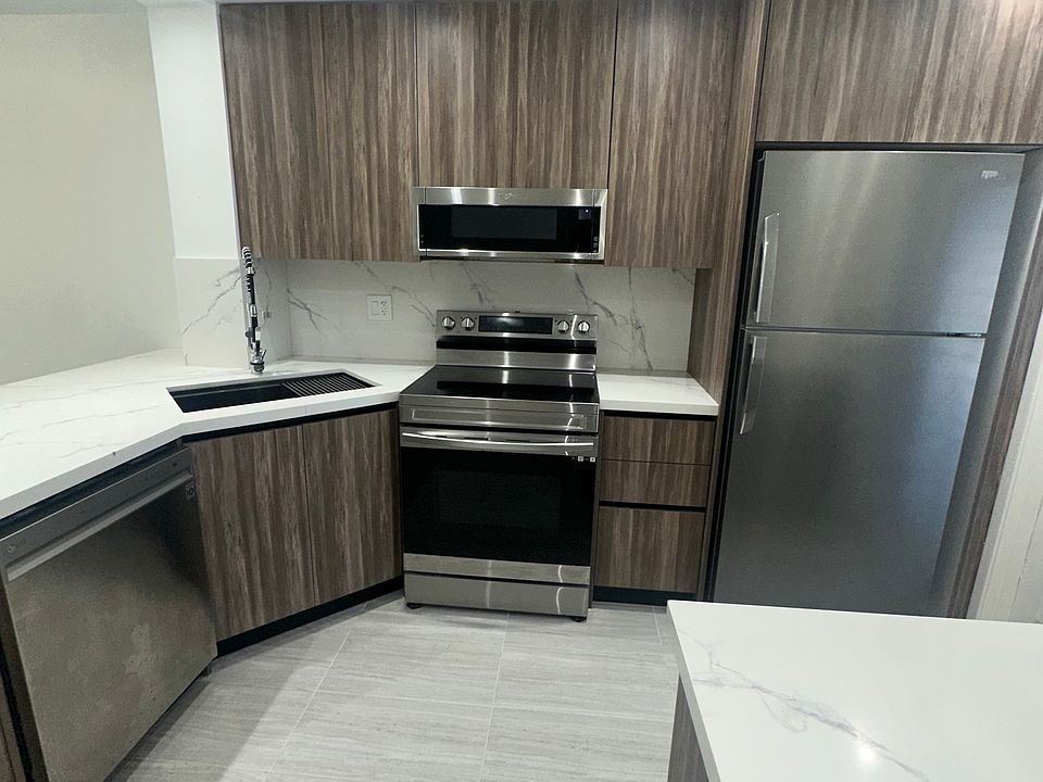 1st image of 3150 N Palm Aire Dr APT 206