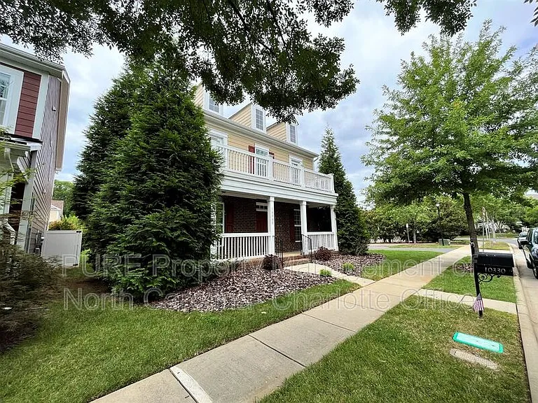10330 Royal Winchester Dr — Photo 2